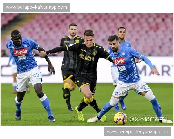 挪威足坛的绿茵对决：奥德与海于格松的恩怨情仇